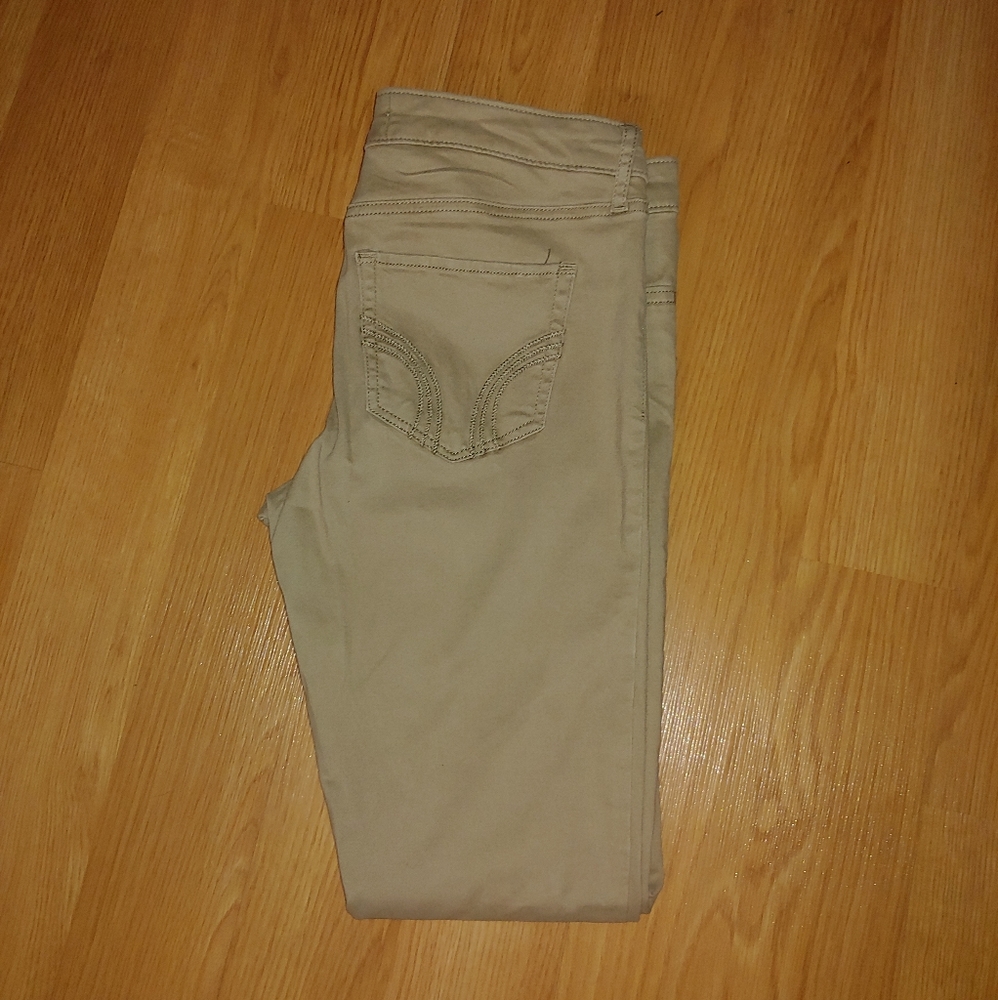 Hollister super skinny khaki stretchy pants